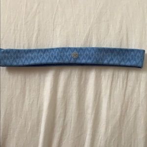 blue lulu lemon headband (thin)
